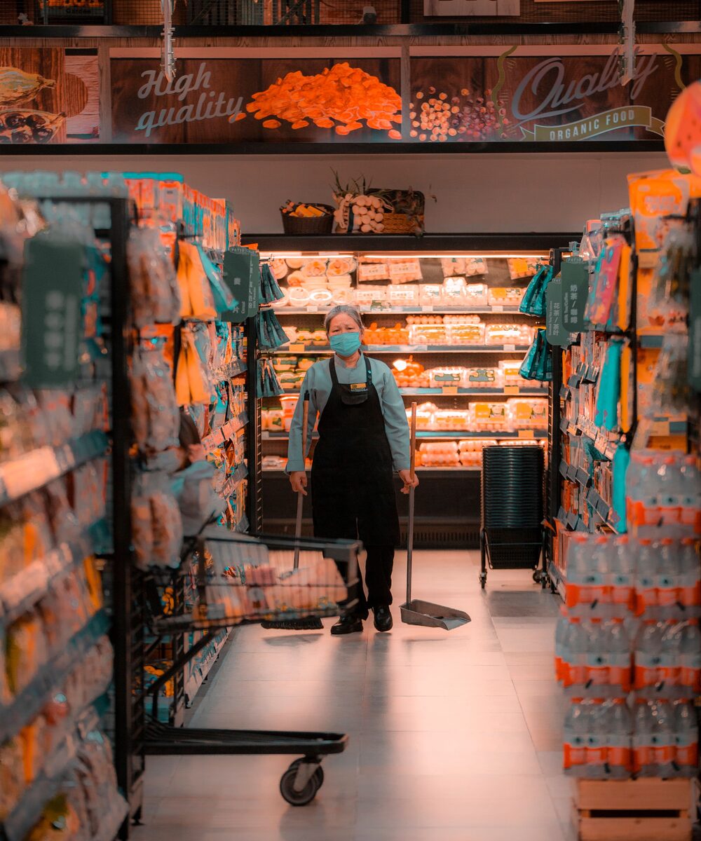 Peache worker maintaining a clean, quality facility